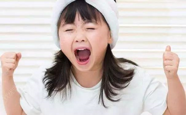 和孩子“發(fā)脾氣”是最笨的教育方式！這幾點(diǎn)教你如何教育孩子？